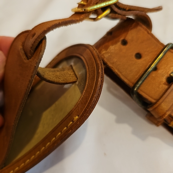 Authentic Louis Vuitton Leather Luggage tag - Picture 4 of 8